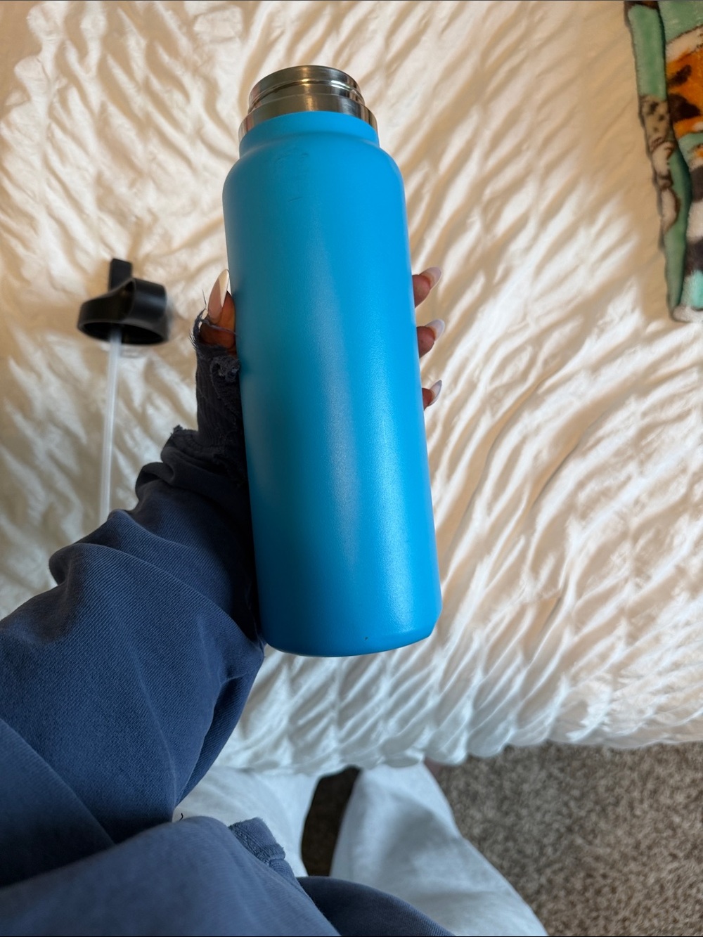 Unisex Hydro Flask Blue 40 oz Waterbottle - Picture 4 of 6
